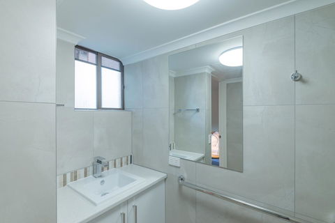 Munna Beach Apartments - Foster Accommodation 29