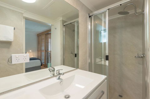 Munna Beach Apartments - Foster Accommodation 35