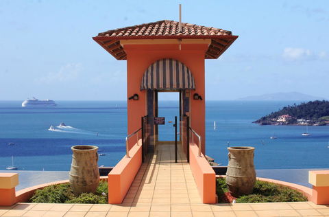 Martinique Whitsunday Resort - Foster Accommodation 1