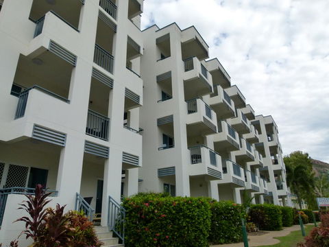 Madison Ocean Breeze Apartments - Foster Accommodation 7