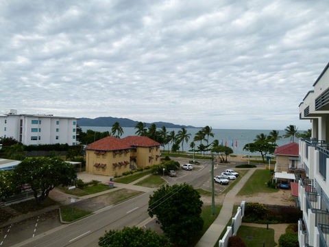 Madison Ocean Breeze Apartments - Foster Accommodation 39