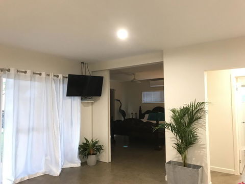 Whitsunday Luxury Homes - Foster Accommodation 12