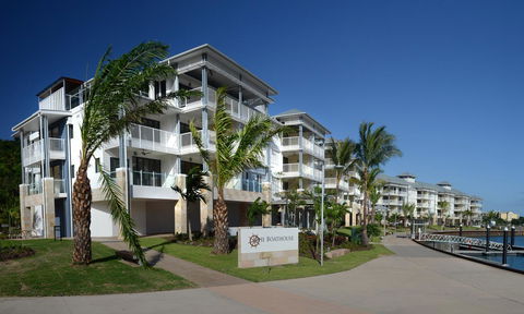 The Boathouse Apartments - Foster Accommodation 5