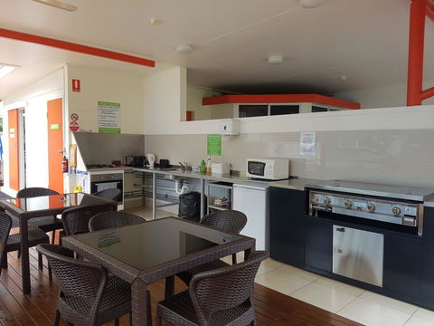 Port Douglas Motel - Foster Accommodation 35