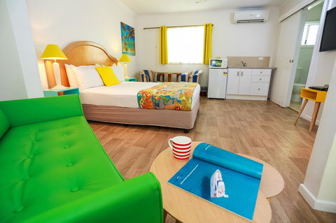 Port Douglas Motel - Foster Accommodation 16