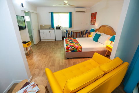 Port Douglas Motel - Foster Accommodation 19
