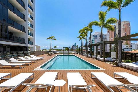 Qube Broadbeach - Foster Accommodation 31