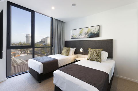 Qube Broadbeach - Foster Accommodation 44