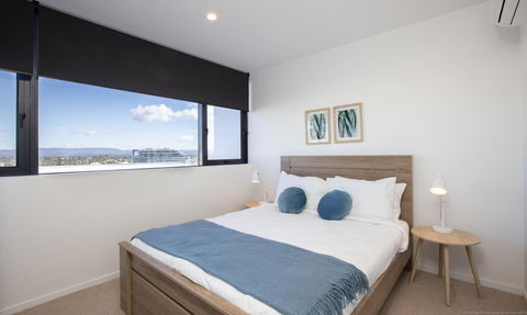 Qube Broadbeach - Foster Accommodation 15
