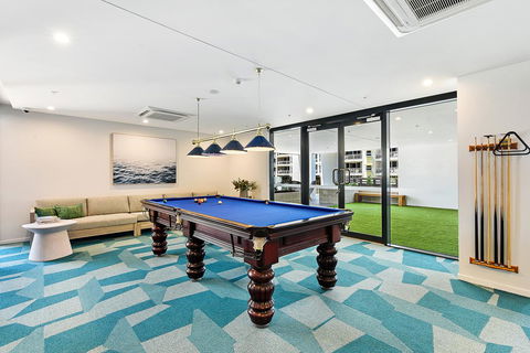 Qube Broadbeach - Foster Accommodation 36