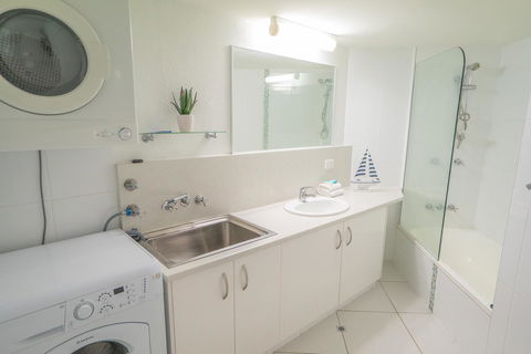 Mandolin Beachfront Resort - Foster Accommodation 25