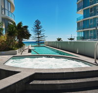 Reflection Tower Two - Foster Accommodation