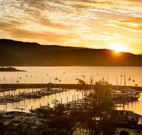 Sunlit Waters Studio Apartments - Foster Accommodation