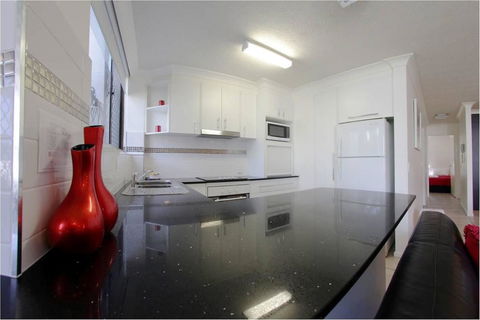 Headland Tropicana Resort - Foster Accommodation 22