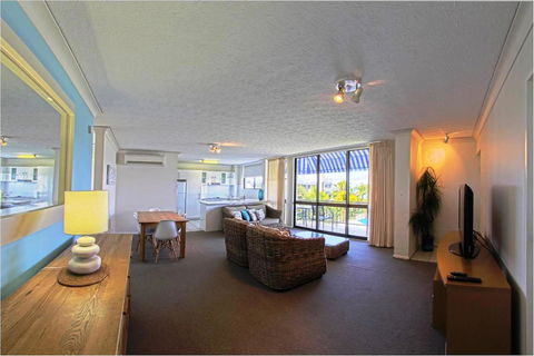 Headland Tropicana Resort - Foster Accommodation 32