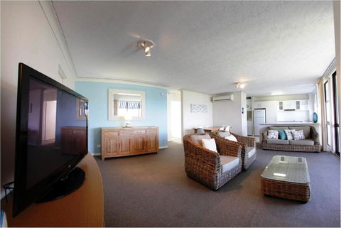 Headland Tropicana Resort - Foster Accommodation 31