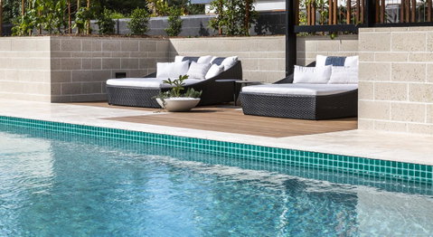 Boardwalk Burleigh Beach - Official - Foster Accommodation 28