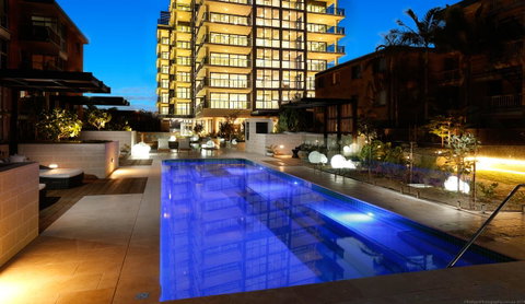 Boardwalk Burleigh Beach - Official - Foster Accommodation 19
