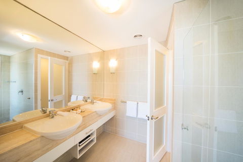 Pinnacles - Foster Accommodation 18