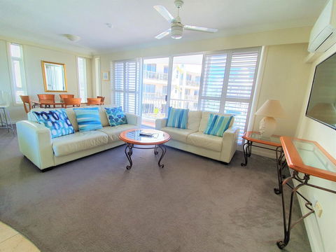 Broadbeach Holiday Apartments - Foster Accommodation 17