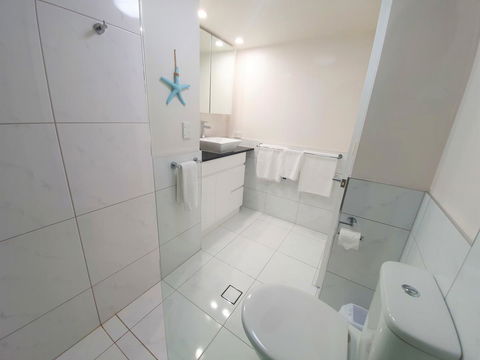 Broadbeach Holiday Apartments - Foster Accommodation 8