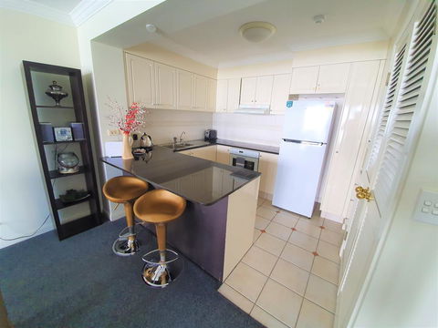 Broadbeach Holiday Apartments - Foster Accommodation 29