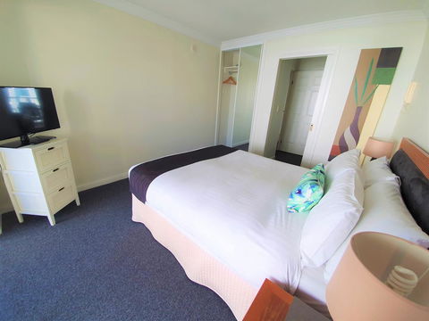 Broadbeach Holiday Apartments - Foster Accommodation 27