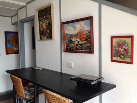 XYL Pets Friendly Seaside Boutique Guesthouse - Foster Accommodation 6