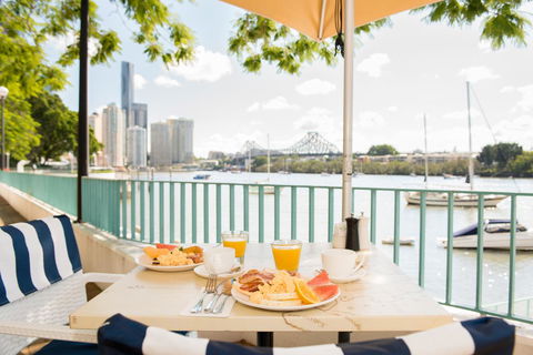Stamford Plaza Brisbane - Foster Accommodation 11
