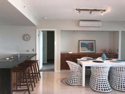Proximity Waterfront Apartments - Foster Accommodation 23
