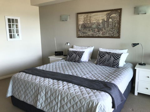 Proximity Waterfront Apartments - Foster Accommodation 19