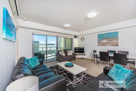 Proximity Waterfront Apartments - Foster Accommodation 25
