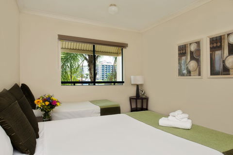 Park Regis Anchorage - Foster Accommodation 22