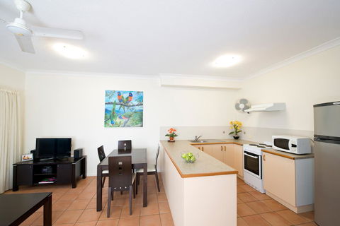Park Regis Anchorage - Foster Accommodation 6