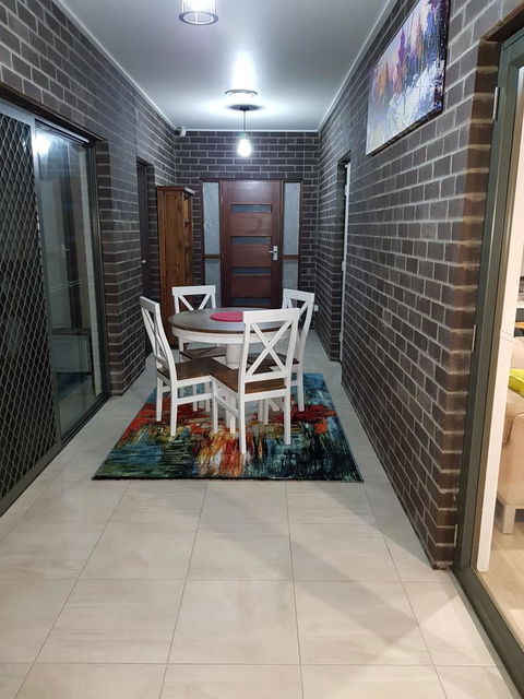 Adwaga Lodge - Foster Accommodation 12