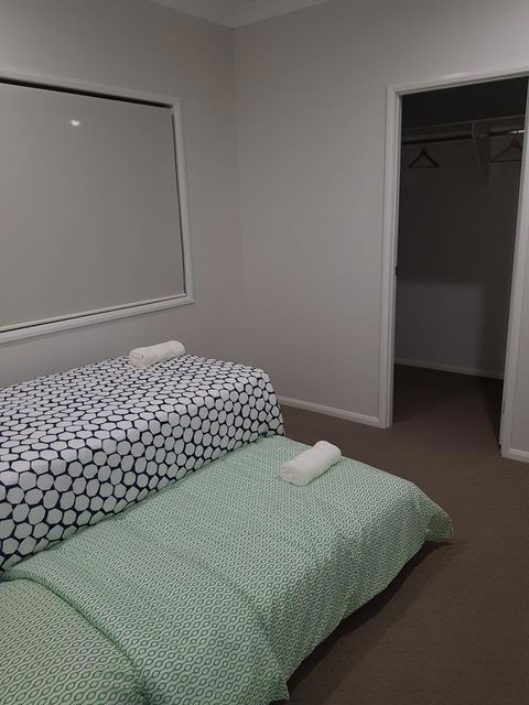 Adwaga Lodge - Foster Accommodation 7