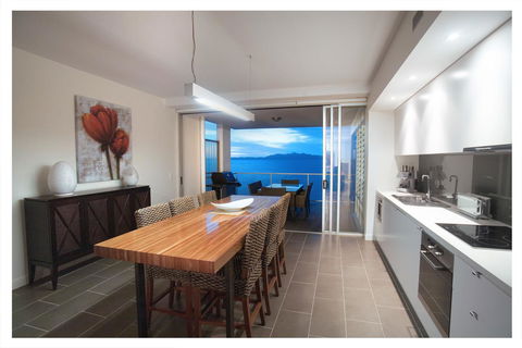 1 Bright Point Apartment 5201 - Foster Accommodation 3