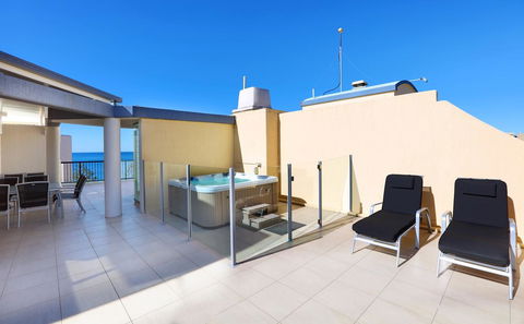 Peninsular Beachfront Resort - Foster Accommodation 28