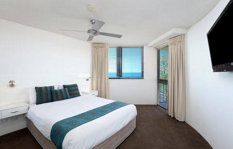Peninsular Beachfront Resort - Foster Accommodation 10