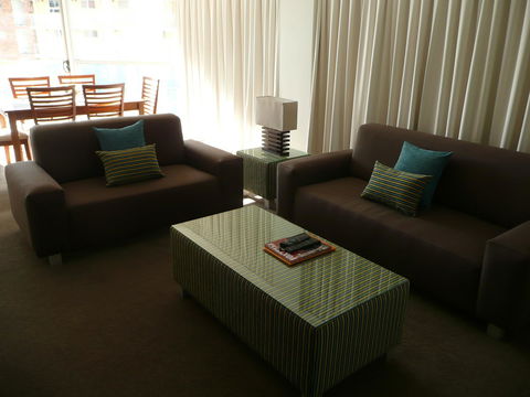 Grosvenor Beachfront Apartments Surfers Paradise - Foster Accommodation 25