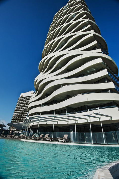 The Wave Resort - Foster Accommodation 11