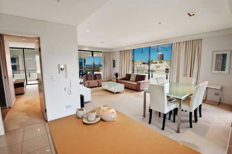 The Wave Resort - Foster Accommodation 43