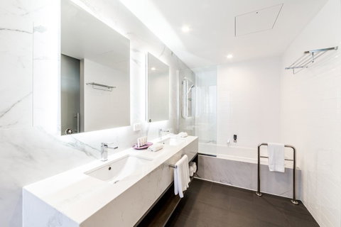 Sage Hotel James Street - Foster Accommodation 16