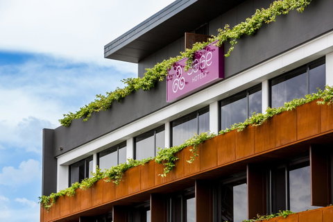Sage Hotel James Street - Foster Accommodation 0