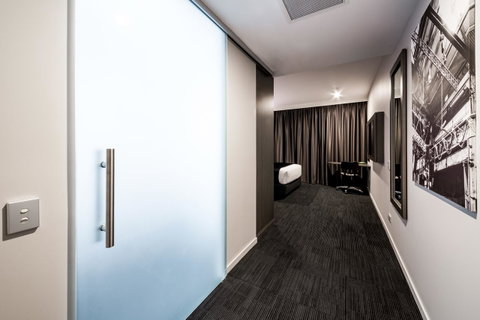 Sage Hotel James Street - Foster Accommodation 14