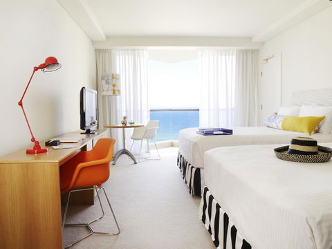 QT Gold Coast - Foster Accommodation 33