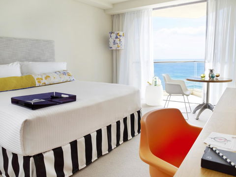 QT Gold Coast - Foster Accommodation 8