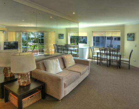 Le Beach Apartments - Foster Accommodation 4