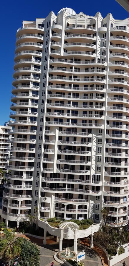 APR Private SUITES MOROC By The Beach - Foster Accommodation 8