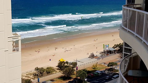 APR Private SUITES MOROC By The Beach - Foster Accommodation 0